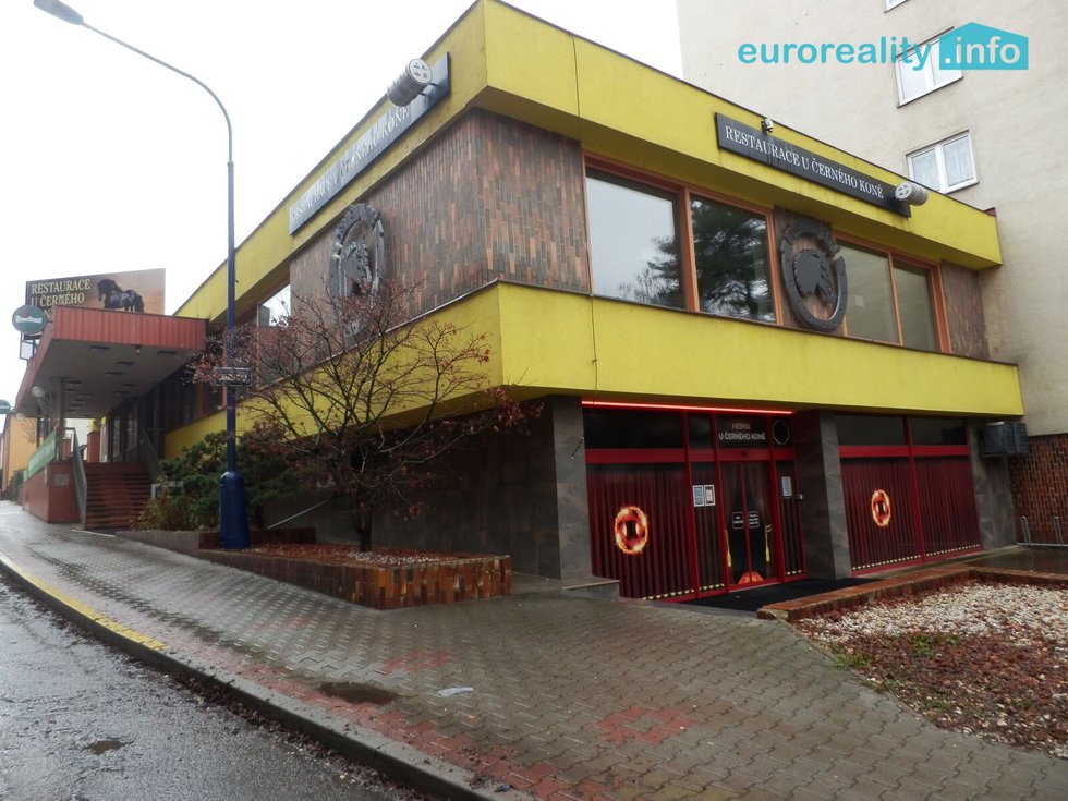 Pronájem restaurace 845 m², Benešov