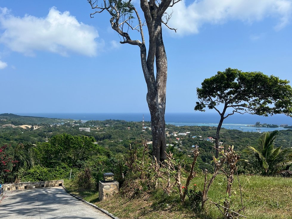 Lot#31  Coral View Village, Roatan