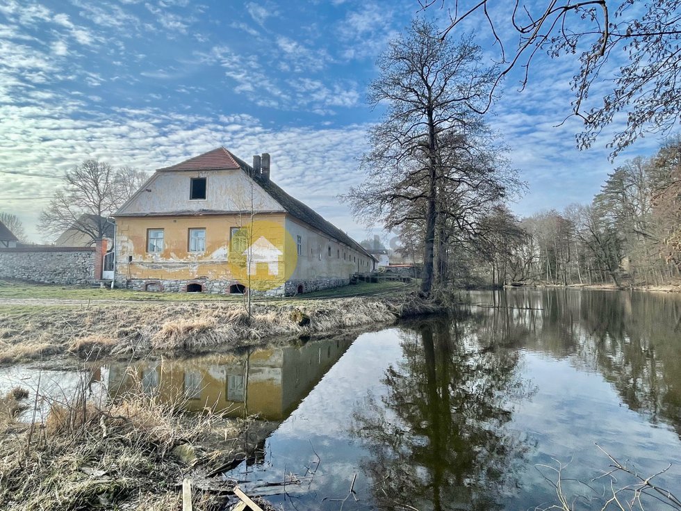 Okolí domu