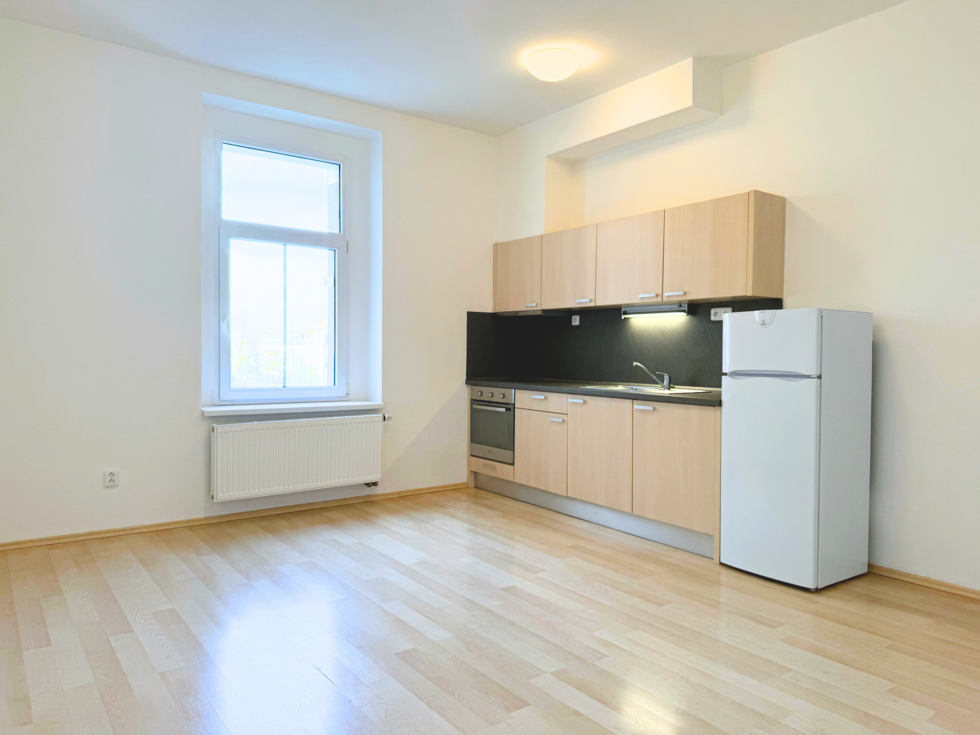 Prodej bytu 1+kk, garsoniery 30 m², Praha