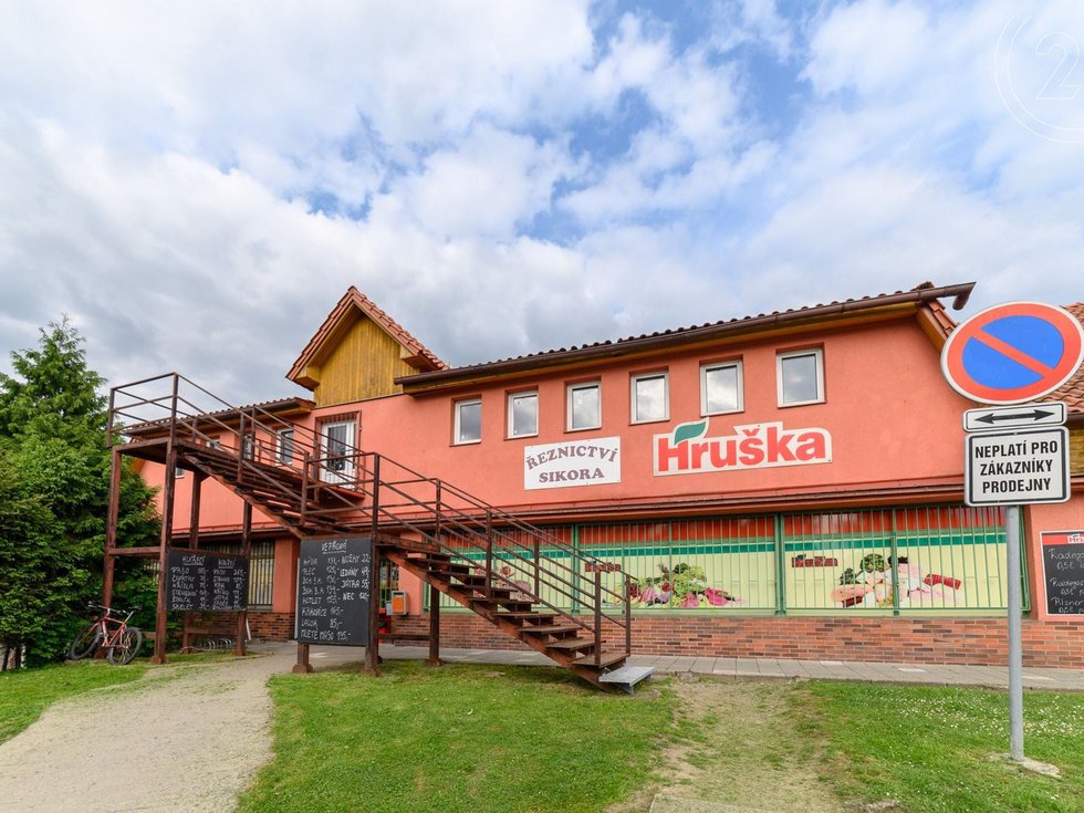 Pronájem obchodu 275 m², Návsí