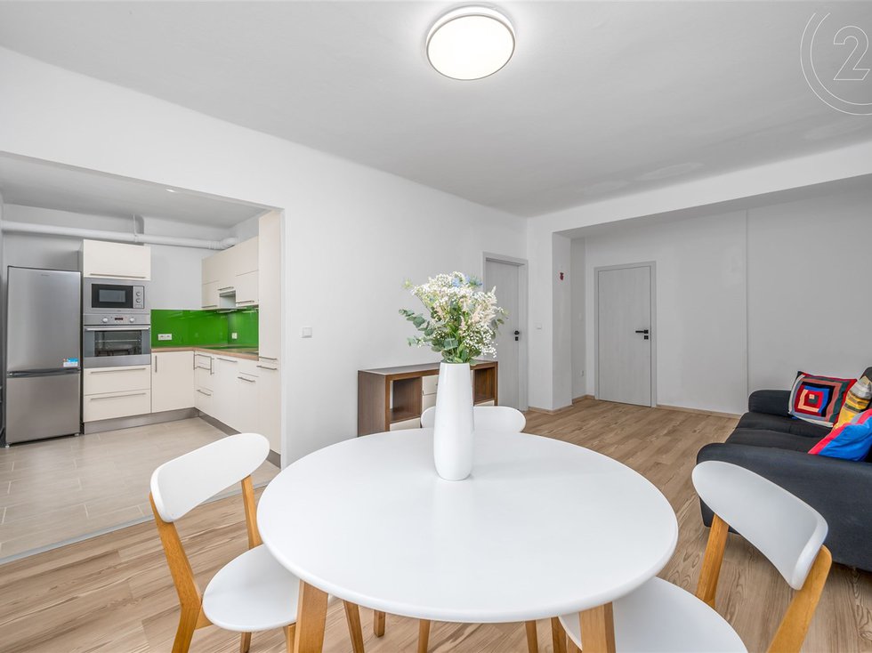 Pronájem bytu 2+kk 54 m², Roztoky