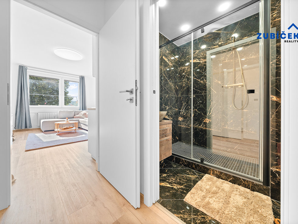 Prodej bytu 1+kk, garsoniery 27 m², Zlín