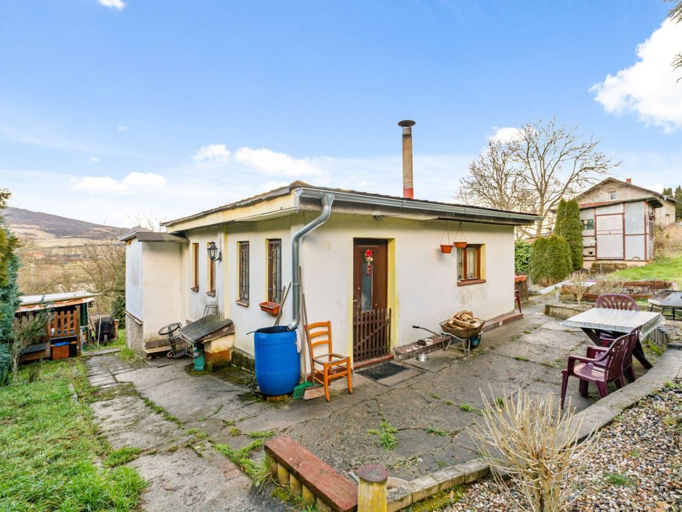 Prodej chaty 38 m², Prackovice nad Labem