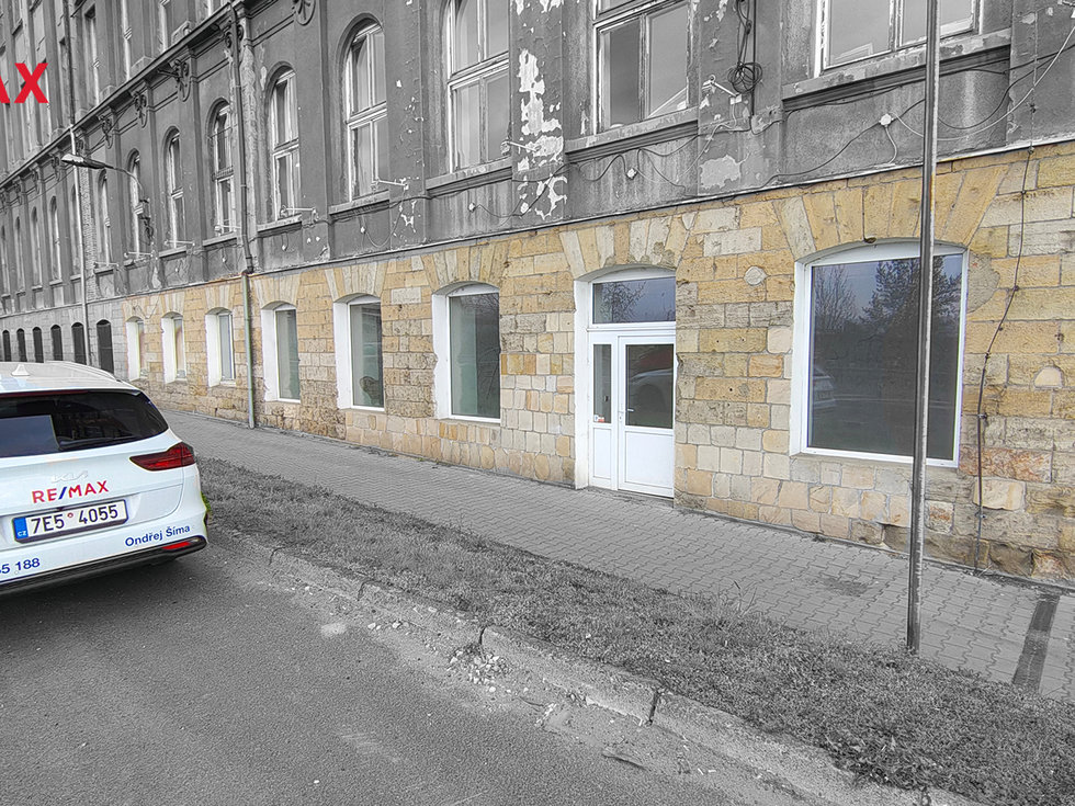 Pronájem obchodu 110 m², Děčín