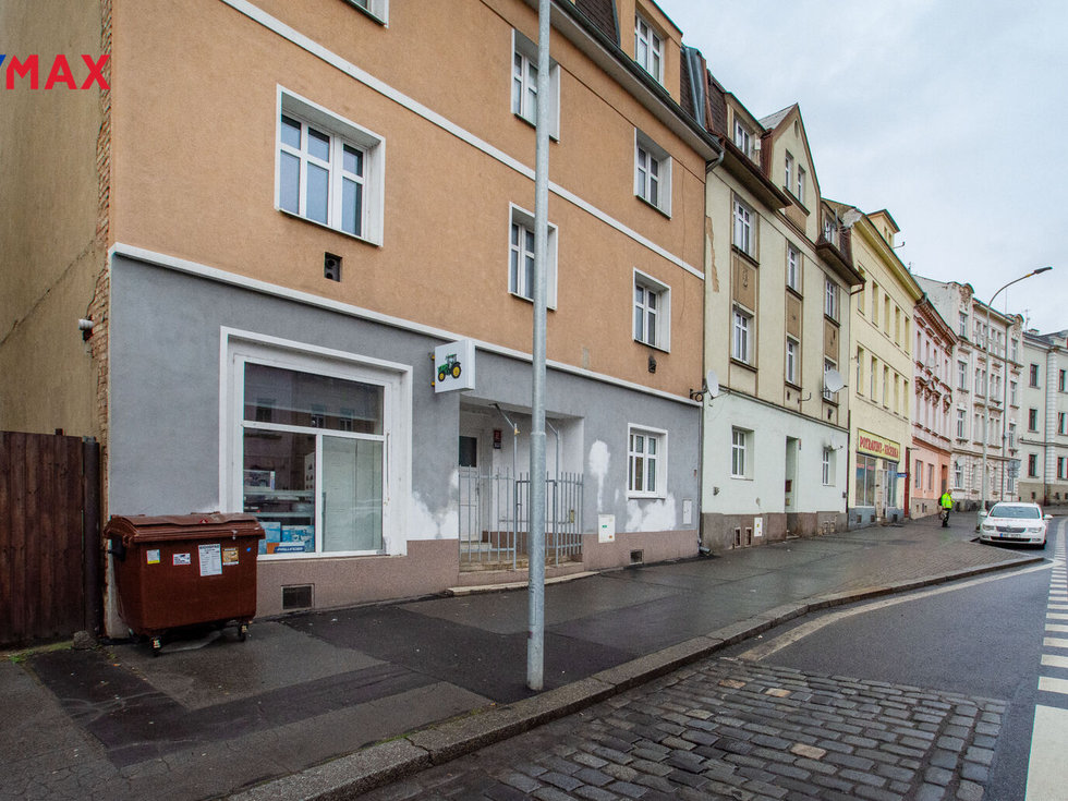 Pronájem bytu 1+1 40 m², Děčín