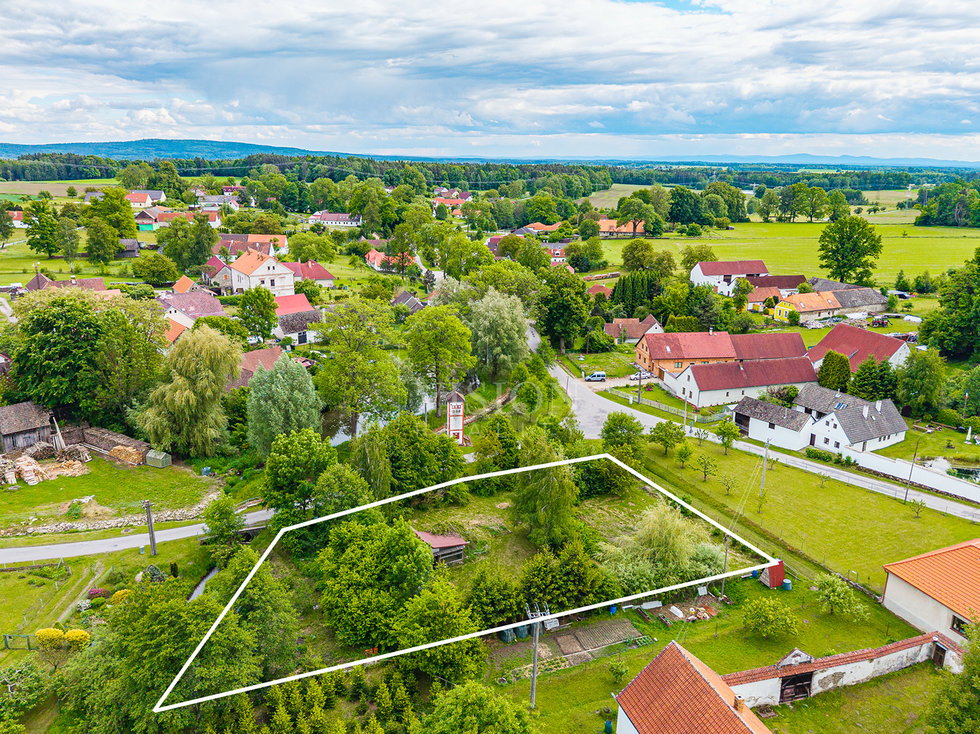 Prodej stavební parcely 2012 m², Vydří