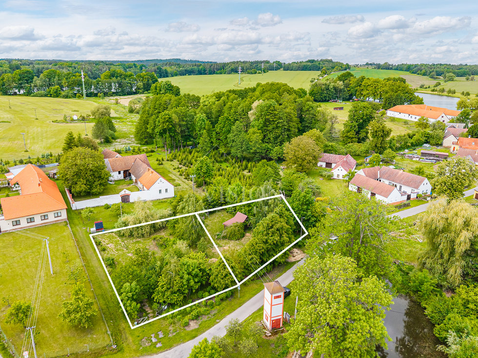 Prodej stavební parcely 2012 m², Vydří
