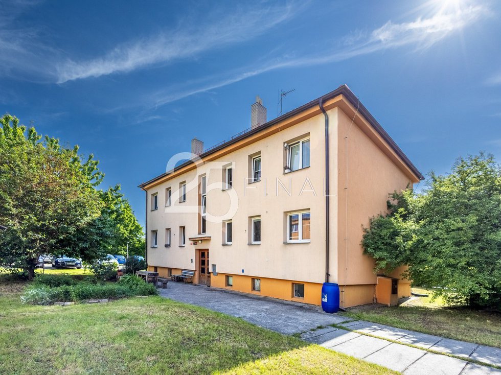 12 bytový dům.jpg