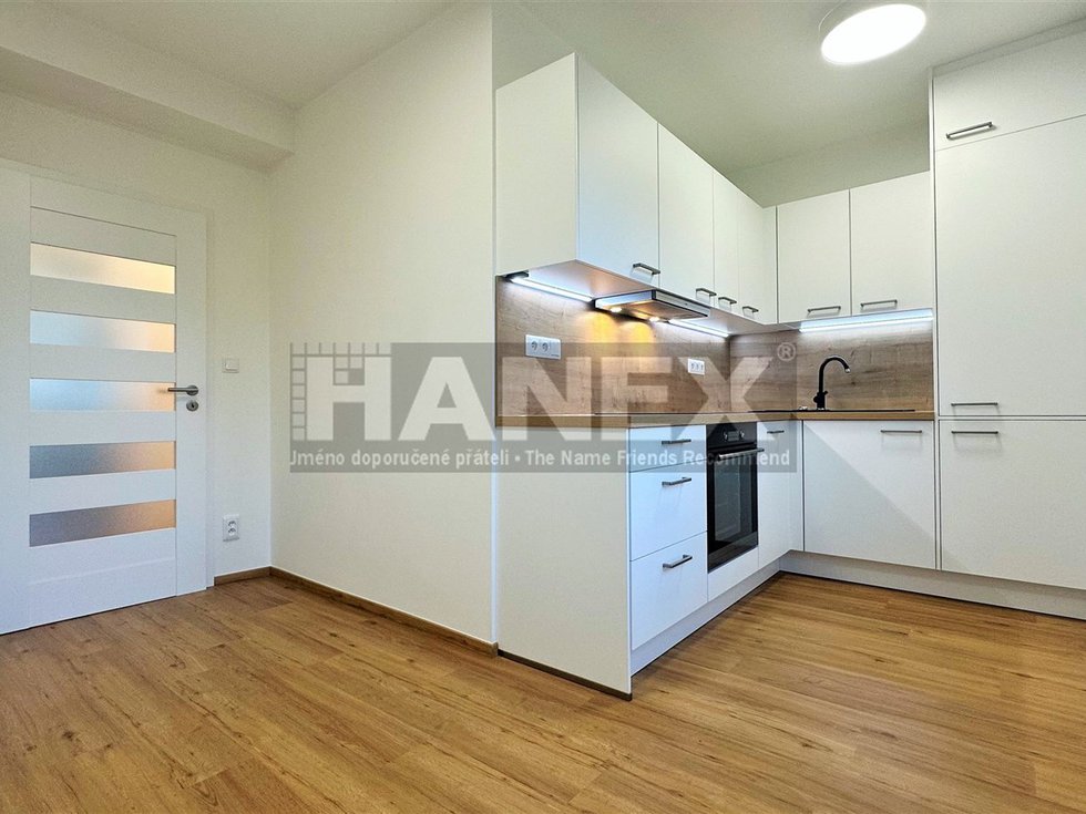 Pronájem bytu 2+1 60 m², Praha