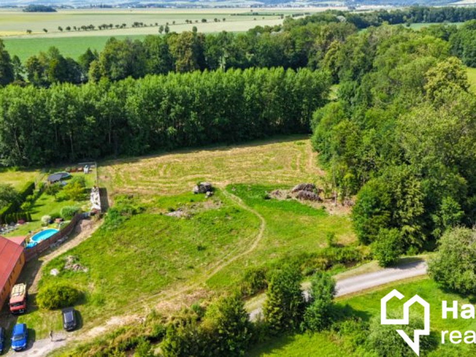 Stavební pozemek 6794 m² – Haukovice u Uničov