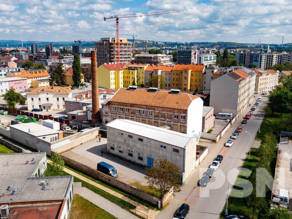 Komerční hala - Komárovské nábřeží Brno