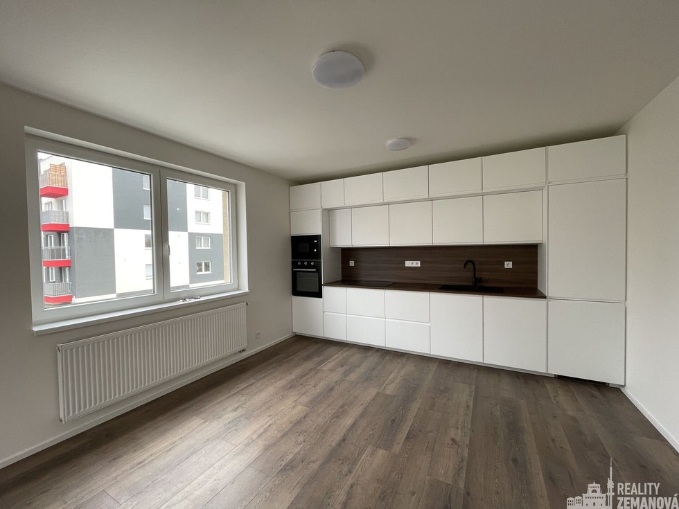 Pronájem bytu 3+kk 76 m², Milovice