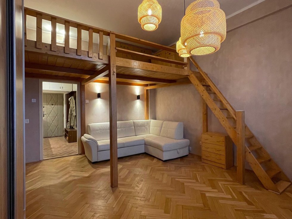 Pronájem bytu 1+kk, garsoniery 32 m², Praha