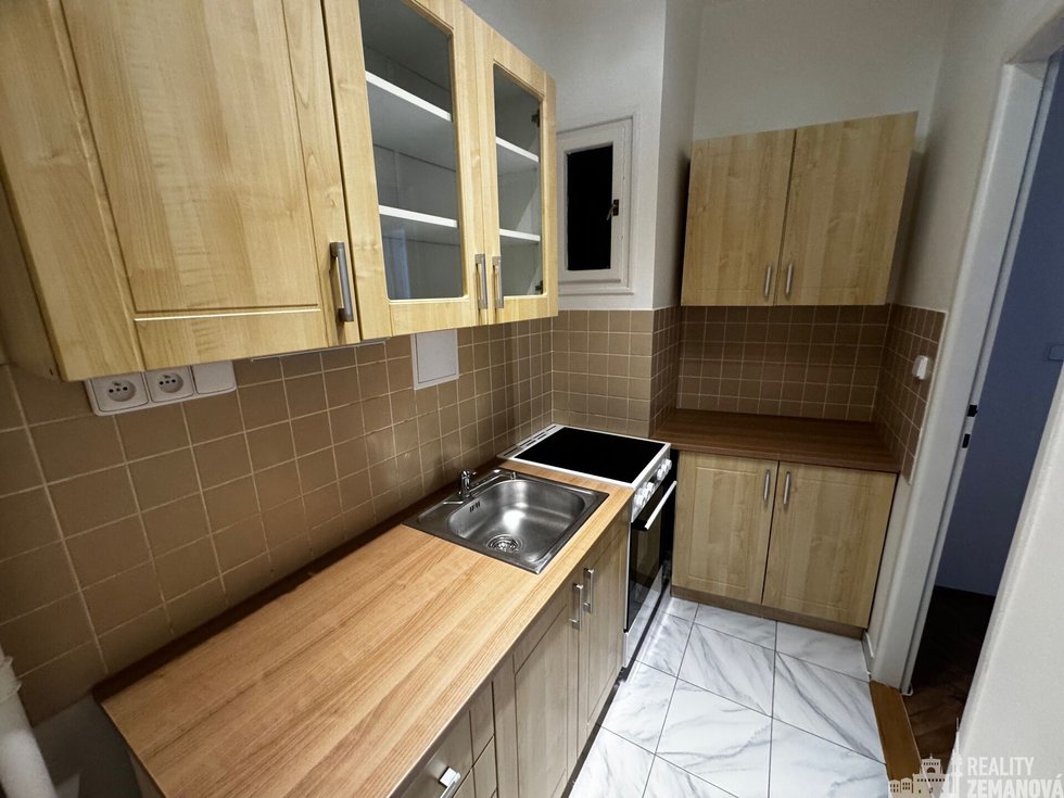 Pronájem bytu 2+1 50 m², Praha
