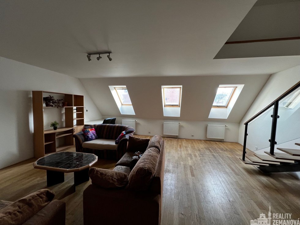 Prodej bytu 3+1 86 m², Praha