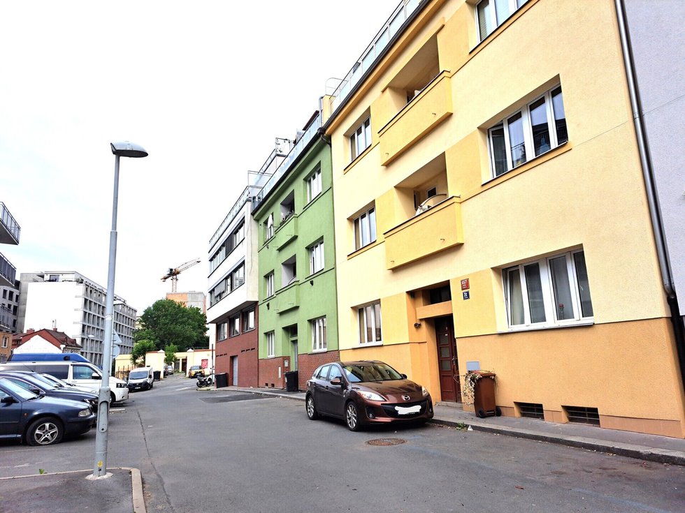 Pronájem bytu 1+kk, garsoniery 29 m², Praha