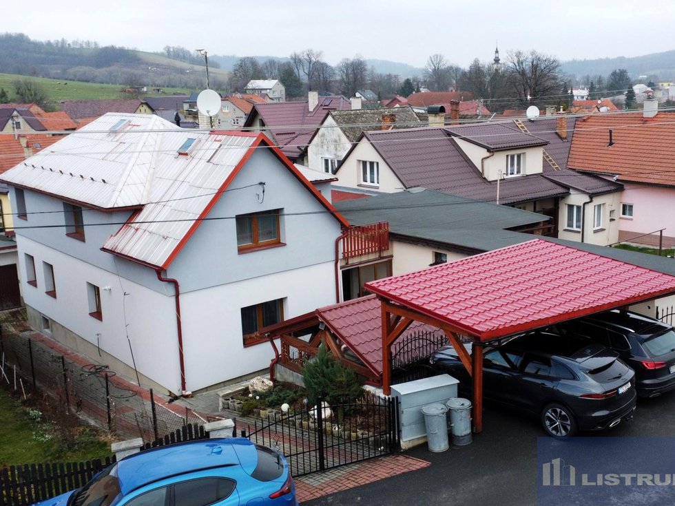 Prodej rodinného domu 230 m², Hodslavice