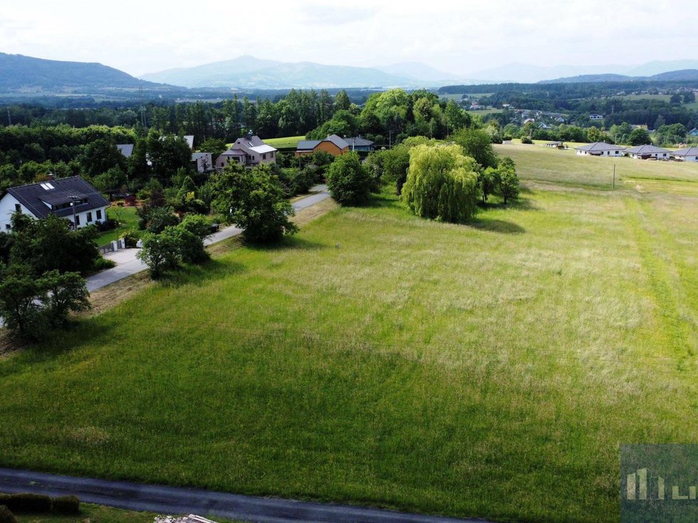 Prodej stavební parcely 1500 m², Horní Domaslavice