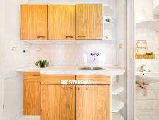 kuchyně malý byt 