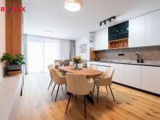 Posuvné okno HS portál - výstup na balkon