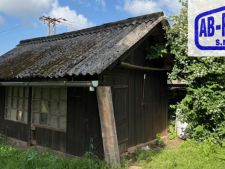 ZASTAVITELNÝ pozemek se zahradou na okraji Kunžaku