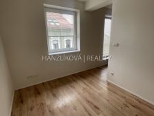 Pronájem nadstandardního nového bytu 2+kk v širším centru českých Budějovic v Nové ulici