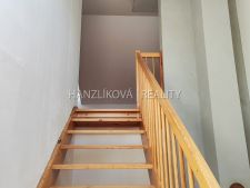 Schodiště do mezonetu, pronájem bytu 3+1, Riegrova, České Budějovice