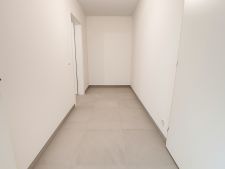 Byt C?eskobrodska? 2kk chodba.jpg