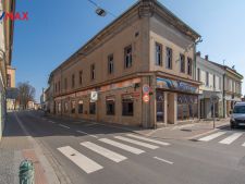 Dům