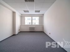 Kanceláře různých velikostí v Hradci Králové s parkováním