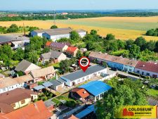 Pohled na objekt z dronu- Hrabětice - pronájem kom