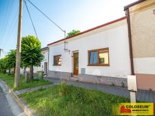 Pohled z ulice - Moravské Budějovice - prodej rodi