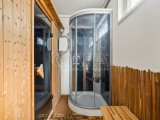 sprchový kout u sauny