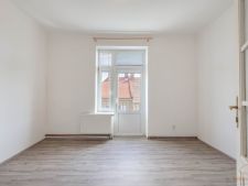 SMRKALOVA I ZDRAHALOVA 47-11