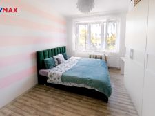 +420 721 415 122  lucie.krechterova@re-max.cz