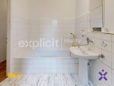 3810-Podvesna-IV-Bathroom