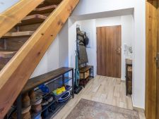 schody s dřevěná podlaha