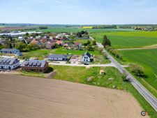 Prodej pozemku 950 m² - Pardubice, Dubany