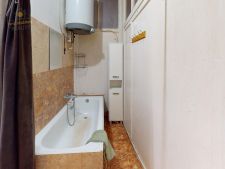 Benatky-nad-Jizerou-Bathroom 3.jpg