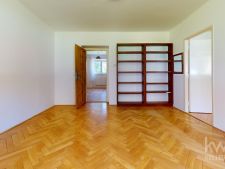 Pronajem-21-Nedbalova-Tabor-Living-Room
