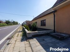 Prodej rodinného domu, Znojmo - Kasárna, 4.300.000,- Kč