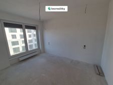 1745393049-yrsmbwbllj-1000031504