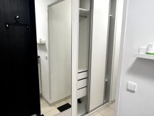 1749413456-qgdaryuupk-img-4440