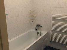 1745489690-ooctardzdh-img-0267