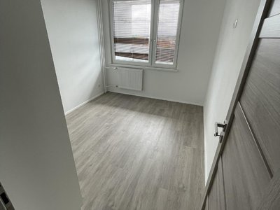 Pronájem bytu 3+kk 70 m² Pardubice