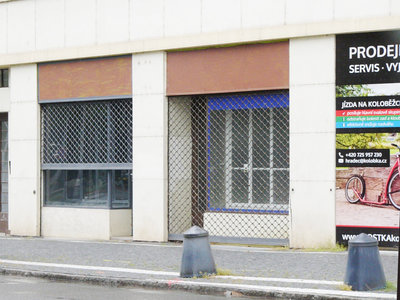 Pronájem obchodu 95 m² Hradec Králové