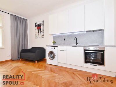 Pronájem bytu 2+kk 32 m² Praha
