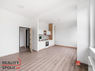 Pronájem bytu 2+kk 51 m² Mlékojedy