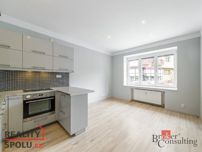 Pronájem bytu 2+kk 40 m² Praha